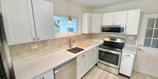3 Bedroom House South End Neighborhood Burlington Available in September 5th! Gallery 3