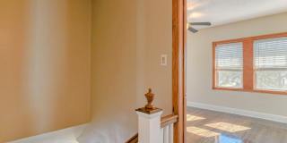 705 7th Avenue Gallery 5