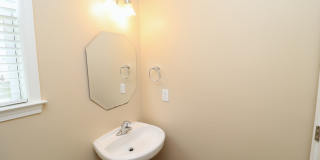 1015 Katie Ln Gallery 25