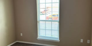 Beautiful home located in the Waterstone area! NO PETS! Gallery 20