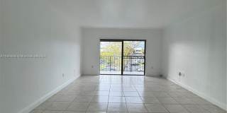 10431 N Kendall Dr Gallery 1