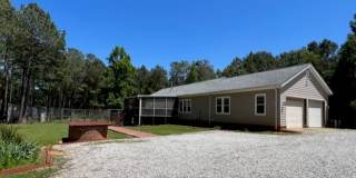 House with Barn and Acreage Gallery 1
