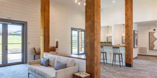 53 West Luxury Apartments Gallery 76