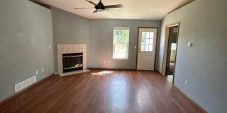 Spacious 5 Bedroom 3 Bath Home Gallery 5