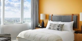 Sentral Michigan Avenue Gallery 6