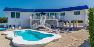 7760 Aviation BLvd. Gallery 1