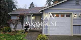 Adorable 3 Bed/2 Bath Duplex in Port Orchard Gallery 1