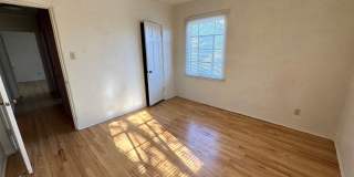Stunning Nob Hill Bungalow! Gallery 10