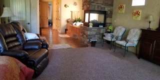 Beautiful Corner Lot! FULLY FURNISHED! Available Now!! Gallery 10