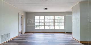 Newly Renovated 4 Bed / 2 Bath Home in Mobile! Gallery 8