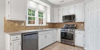 7035 KINGS MANOR Drive Gallery 14