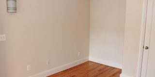 2000 Connecticut Gallery 44