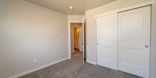 450 West Kennedy Avenue Gallery 9