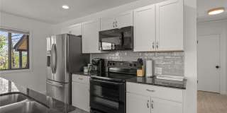 2 Southport Lane Gallery 15