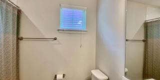 Room in 3 Bedroom Home at Audubon Park Dr Room in 3 Bedroom Home at Audubon Park Dr Gallery 39