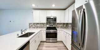 NEWER BUILD 3BD/2.5BA TOWNHOUSE IN NORTHWEST Gallery 5