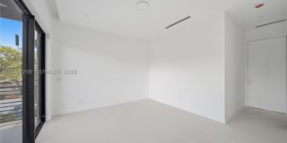 17 SE 12th Avenue Gallery 16