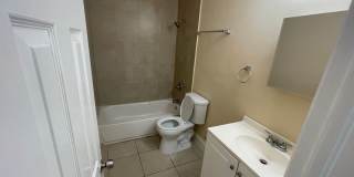 4/2 Home for rent, all tile floor, granite counter tops, new cabinetry, central ac. Gallery 11