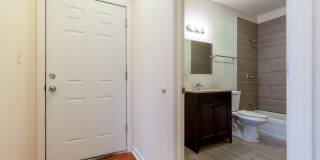 1429 POPLAR Street Gallery 9