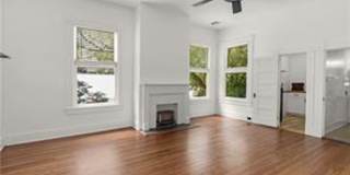Historic Estate Home with Garage Apartment Gallery 11