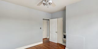 One Bedroom Apartment in Belhaven Gallery 23