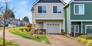 Charming 3BD | 2.5BA Townhome | Vintage Creek Community | Sherwood Gallery 1