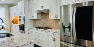 Beautiful 4BR Townhouse in Ballantyne Gallery 14