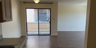 1721 Girard Boulevard Southeast - C Gallery 8