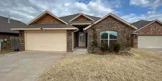BEATIFUL 3 BEDROOM HOME FOR RENT IN YUKON!! Gallery 1