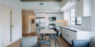 TenTen Campus Gallery 22