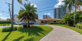 437 Holiday Dr Gallery 3