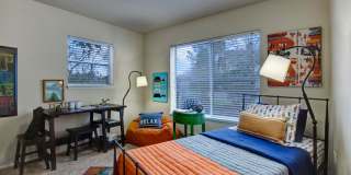 On the Green at Harbour Pointe Gallery 21