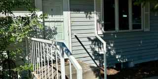 Pet friendly 3 bed, 2 bath Duplex - next to park, quiet neighborhood! Gallery 1