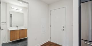 Graduate Pointe Gallery 82