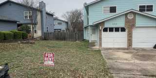 2008 Kenneth Avenue Gallery 1