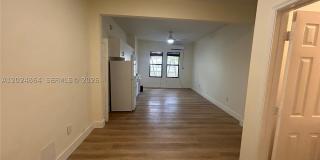 2000 Monroe St Gallery 8