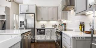 636 SW B ST Gallery 13