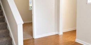 ***South Side Duplex Apartment For Rent * Pet Friendly * Walk to E. Carson St. * Available Now * Renovated *** Gallery 4
