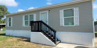 2213 Greenbrier Village Loop Gallery 1