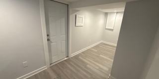 Available Now - Single Family House 5 Bedroom 2 Bath located in Roseland Area Gallery 17