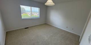 Spacious townhome with great views Gallery 25