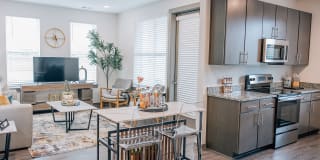 1010 Elliston Gallery 1