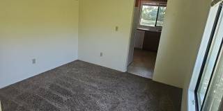 Comfortable 3 bed, 2 bath home in Medford Comfortable 3 bed, 2 bath home in Medford Gallery 4