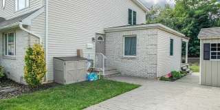 44 Chamberlain Avenue 2nd Floor Gallery 2