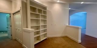 Spacious Home on Golf Course  - All Bedrooms En Suite Gallery 15