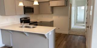 $500 OFF FIRST MONTHS RENT -Condo in Prime  Lehi Location Gallery 1