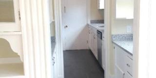 Large 4 bed in Oak Square Gallery 14