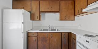 $1,500 - 2 Bed / 1 Bath - Recently Renovated in Private Setting Gallery 1