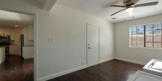 3 Bedroom 2 Bathroom Palms Parkway HOA Gallery 1