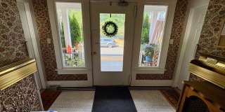 1420 Warren Ave N Apartments Gallery 4